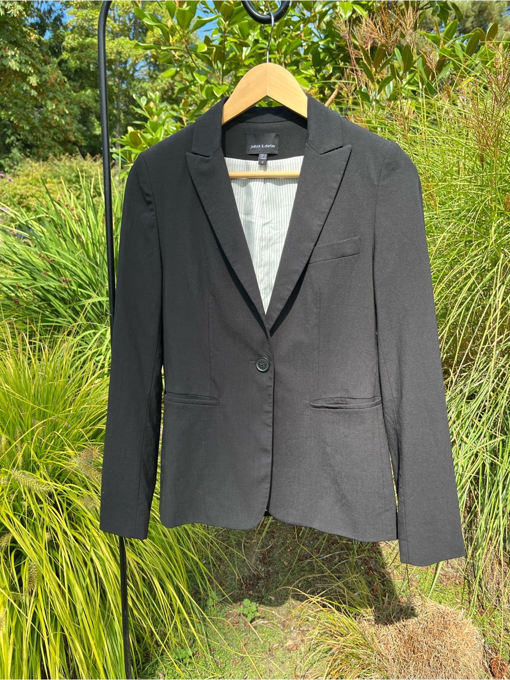 Judith and Charles Black wool blazer